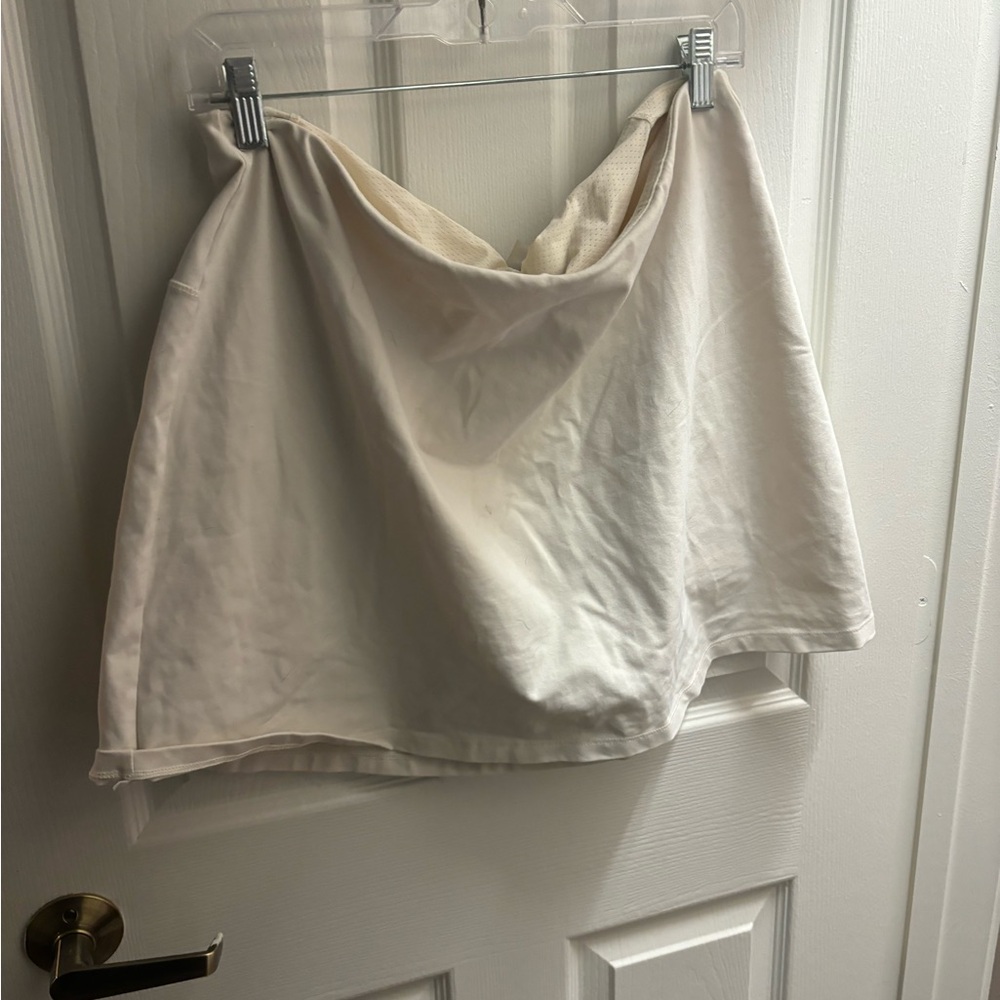 Calla Soft Cream Athletic Skort